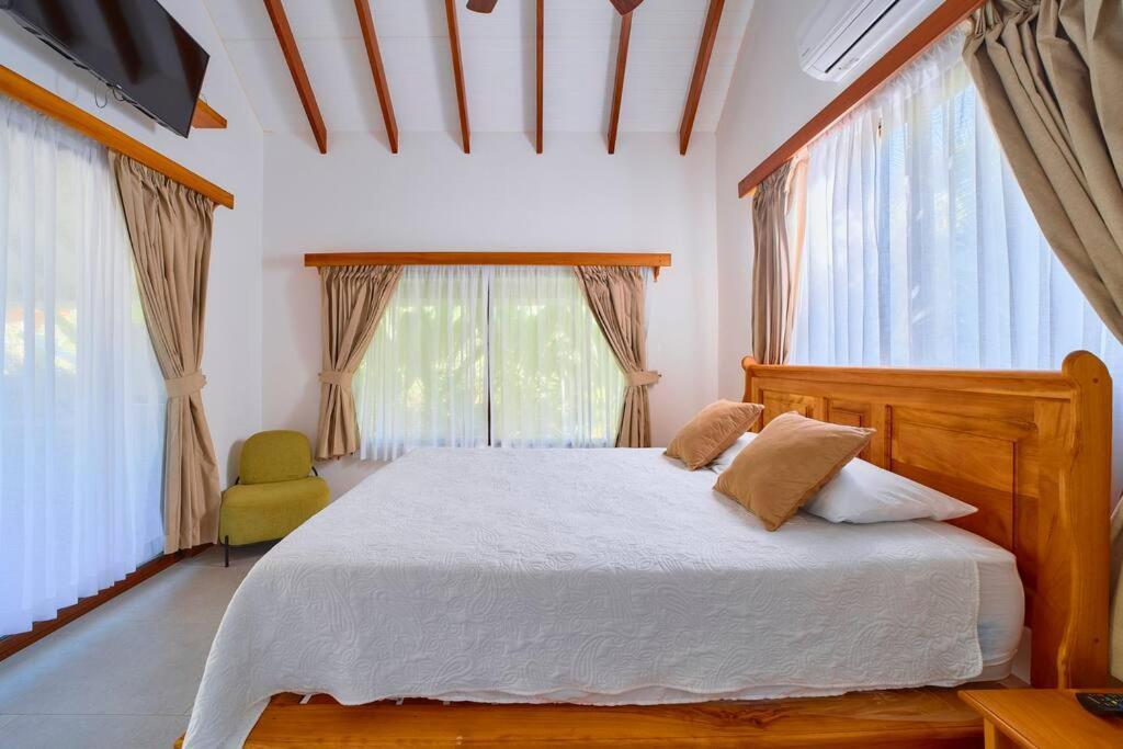 Casa Kristel - Exquisite Villa Getaway Puerto Viejo de Talamanca Eksteriør bilde