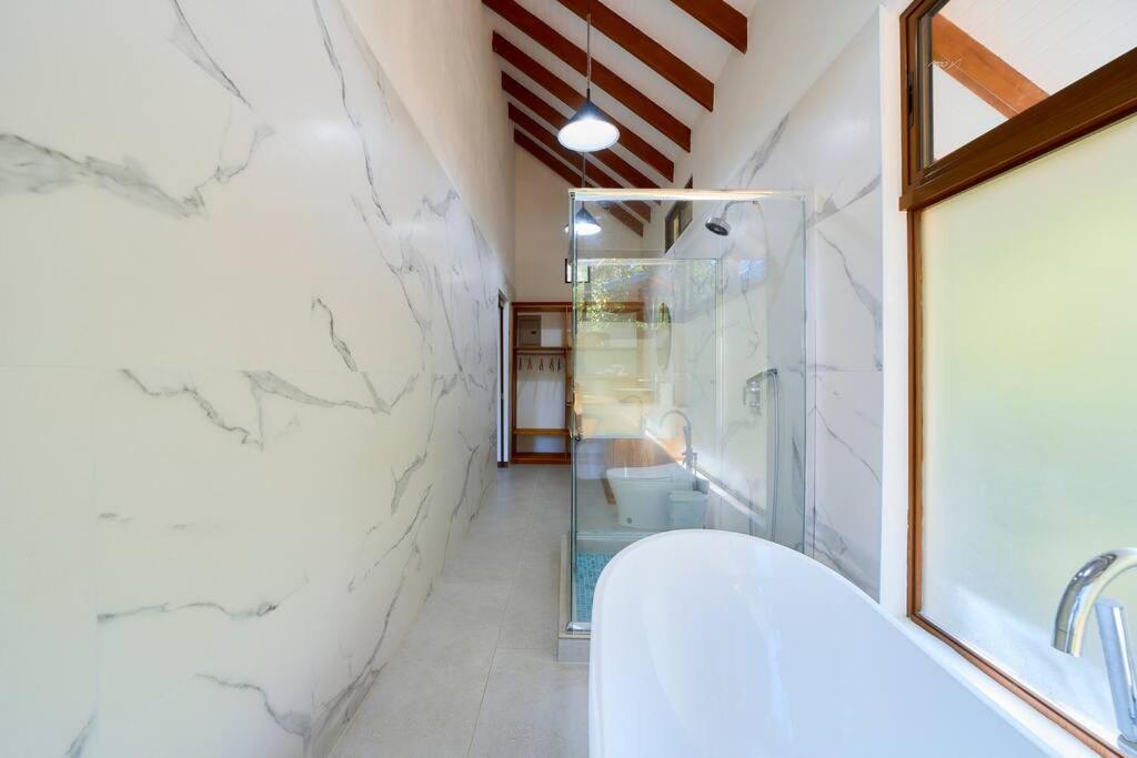 Casa Kristel - Exquisite Villa Getaway Puerto Viejo de Talamanca Eksteriør bilde
