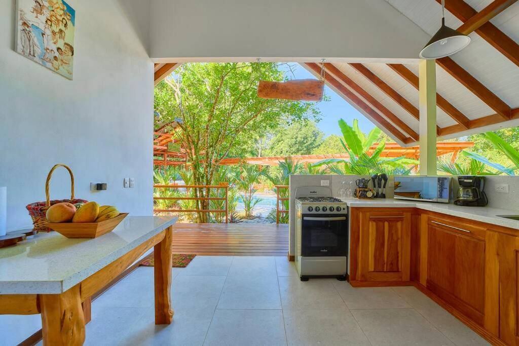 Casa Kristel - Exquisite Villa Getaway Puerto Viejo de Talamanca Eksteriør bilde