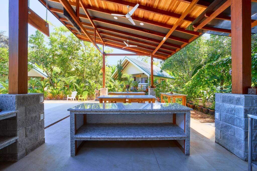 Casa Kristel - Exquisite Villa Getaway Puerto Viejo de Talamanca Eksteriør bilde